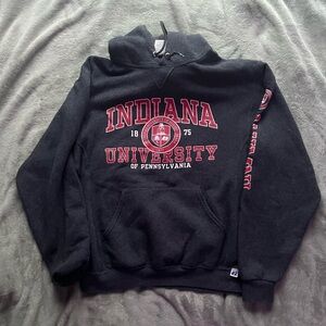 Russel Athletic hoodie 
very nice and warm
fleece hoodie